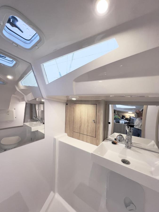 Hotel Hausboot Segelyacht Nui Burgtiefe auf Fehmarn Exteriér fotografie